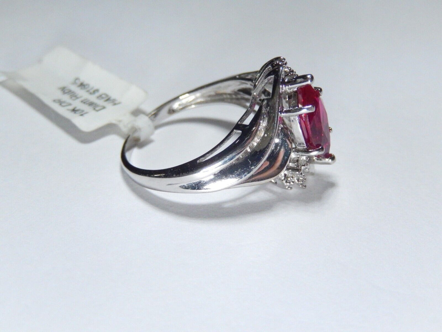 *NWT* 10k White Gold Lab Created Red Ruby Diamond Accent Emerald Ring Size 6.25