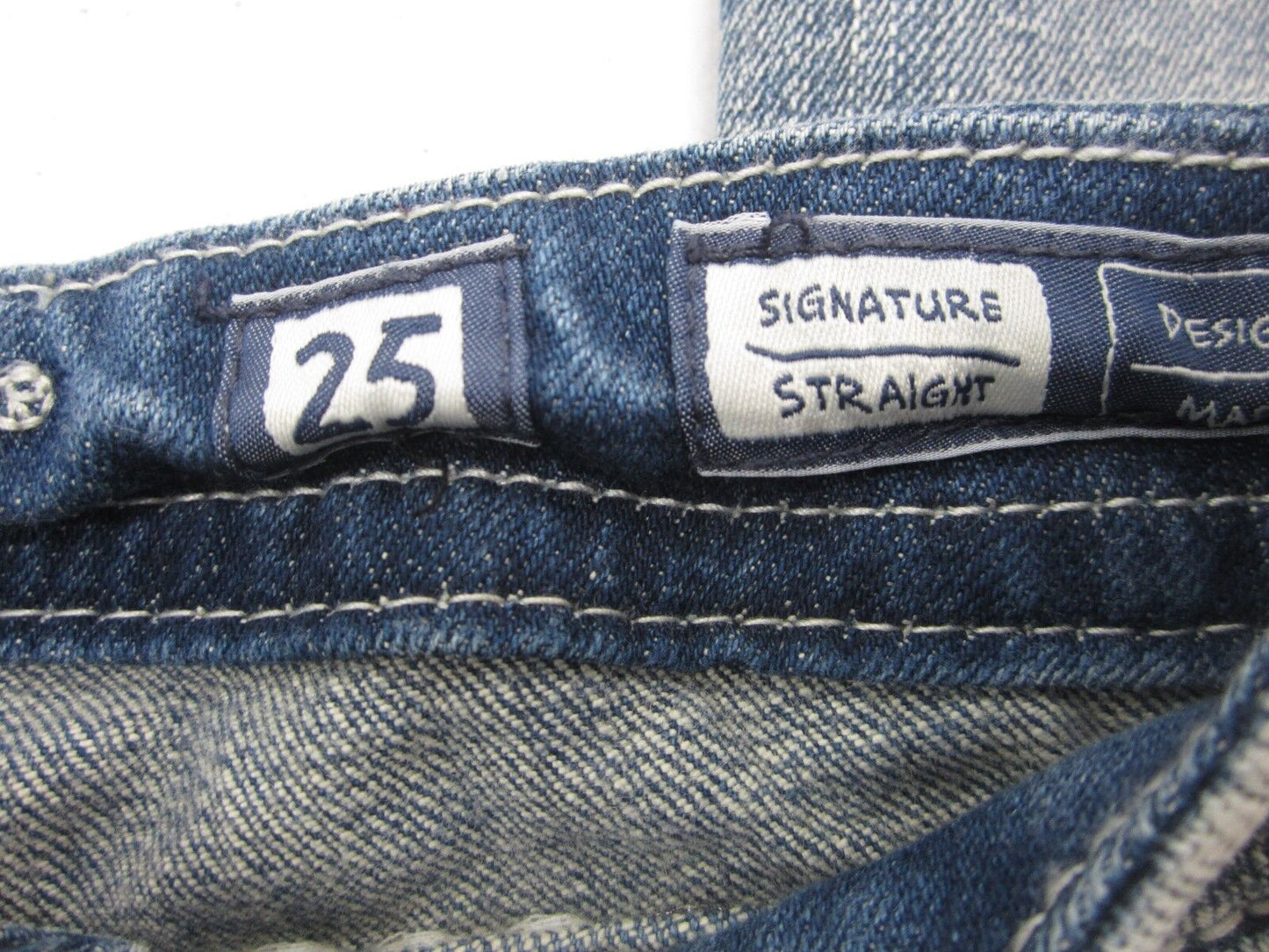 NWT MISS ME SIGNATURE STRAIGHT STRETCH JEAN  JE8378T2L MED BLU SIZE 25 x 33