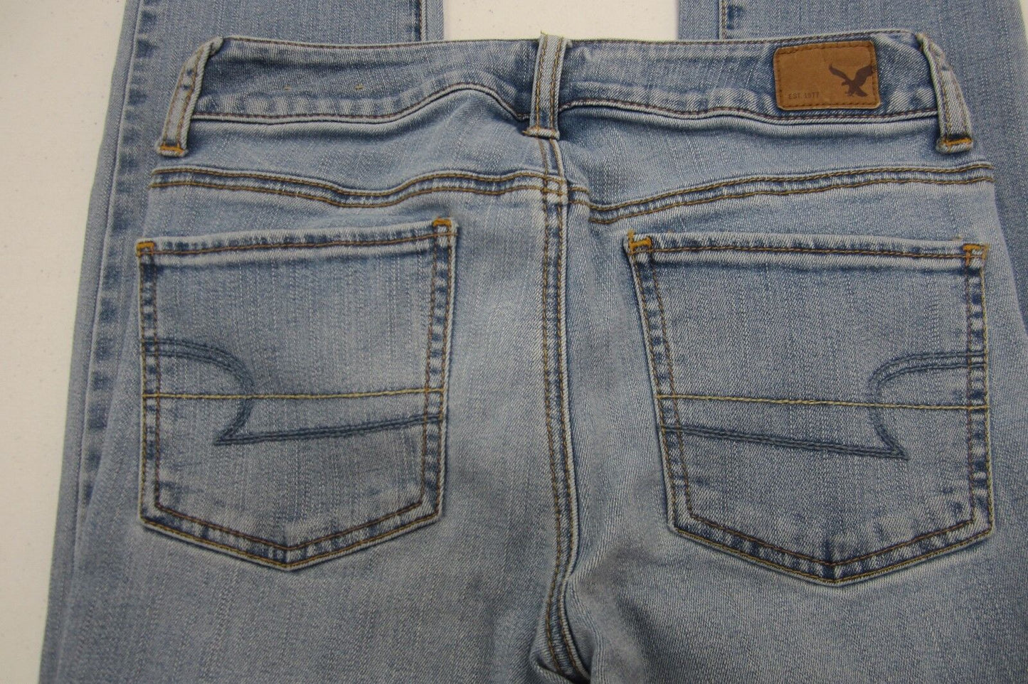 *NICE* AMERICAN EAGLE Straight Super Stretch  Blue Denim Jeans sz 2 x 30"L