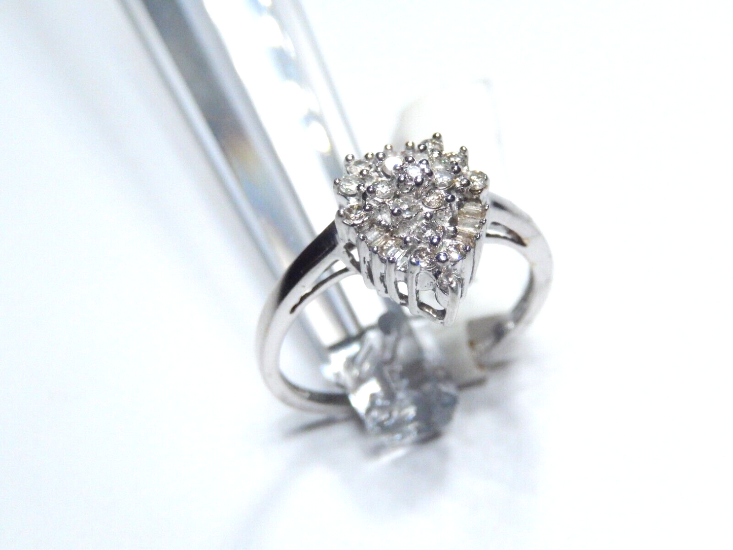 *NWT*  10k White Gold .25 CT Natural  Diamond Cocktail Cluster Ring Size 7.5