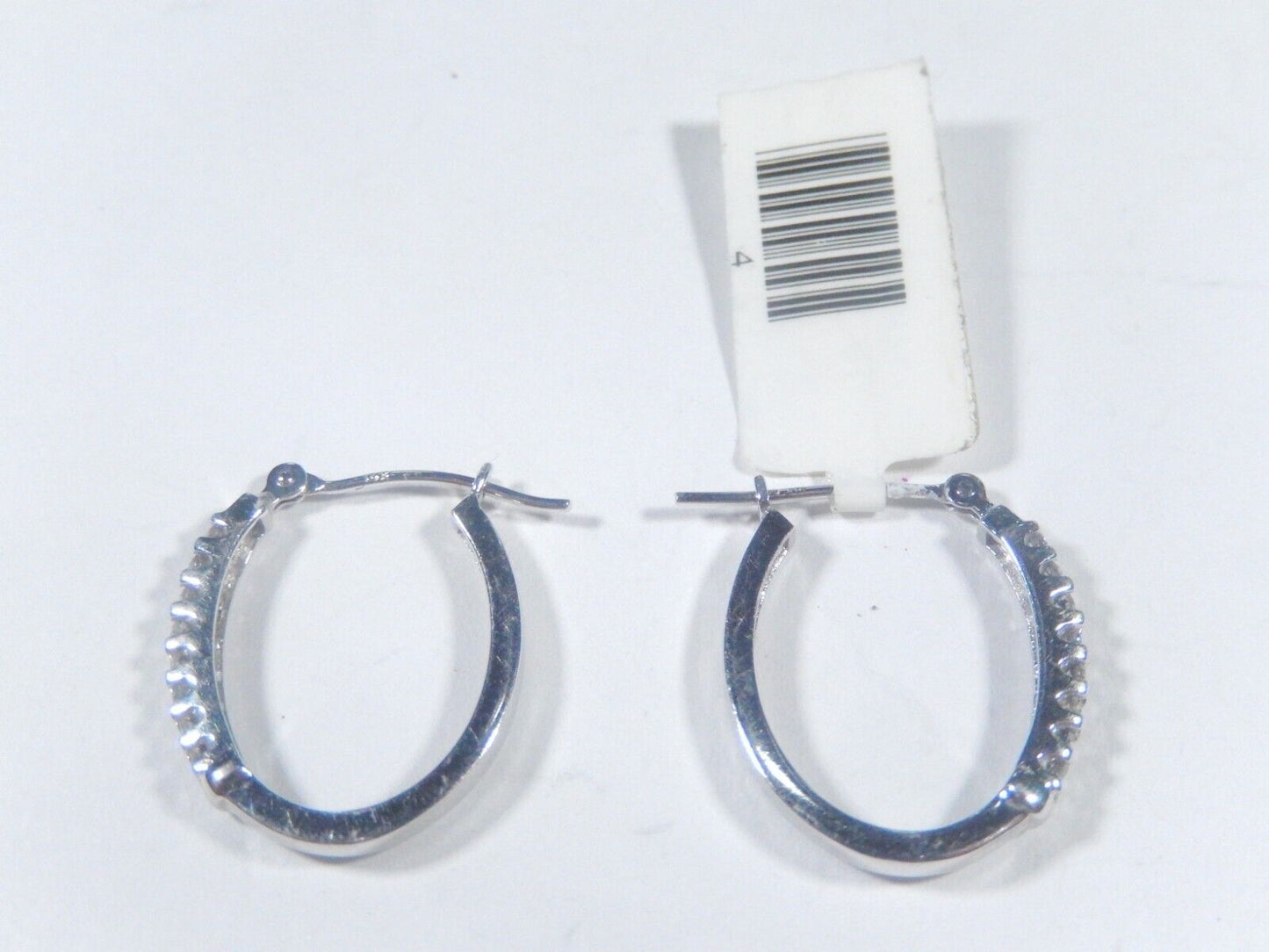 10K White Gold  1/3 CT Natural Diamond 3/4" Oval Hoop Earrings