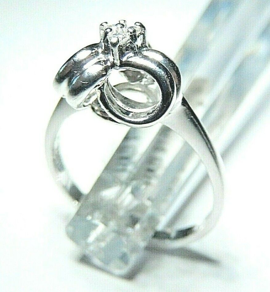 *NWT* 14K WHITE GOLD DIAMOND RIBBON DESIGN RING SIZE 6.5