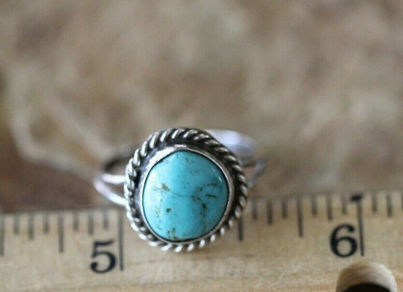 *VINTAGE*  Navajo Native American Sterling Silver Turquoise Ring Size 6.25