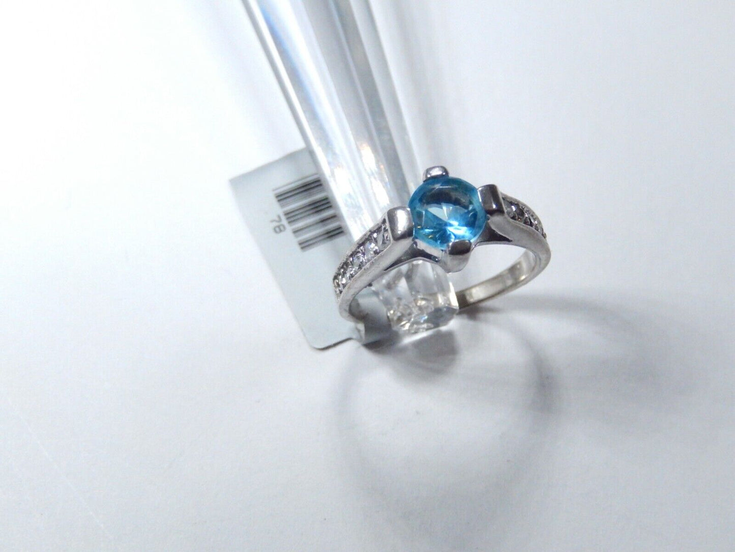 *VINTAGE* Sterling Silver  1CT Size Blue Topaz and Cubic Zirconia Ring Size 6.75