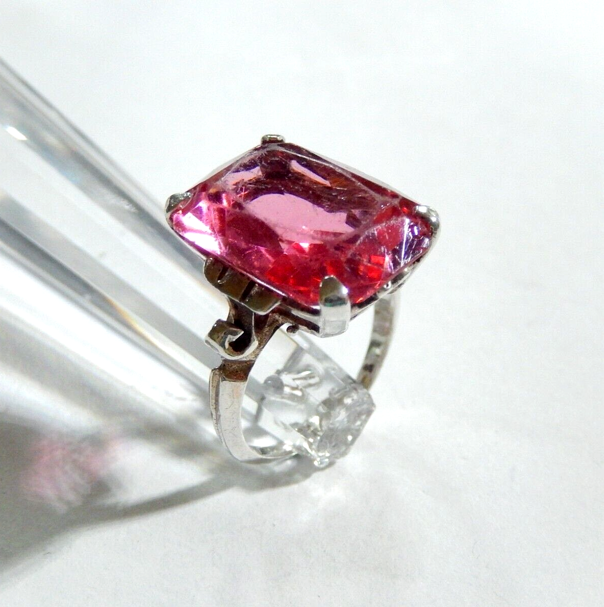 *VINTAGE* Sterling Silver 18mm x 13mm -20CT-Ruby Simulated Solitaire Ring Sz6.25