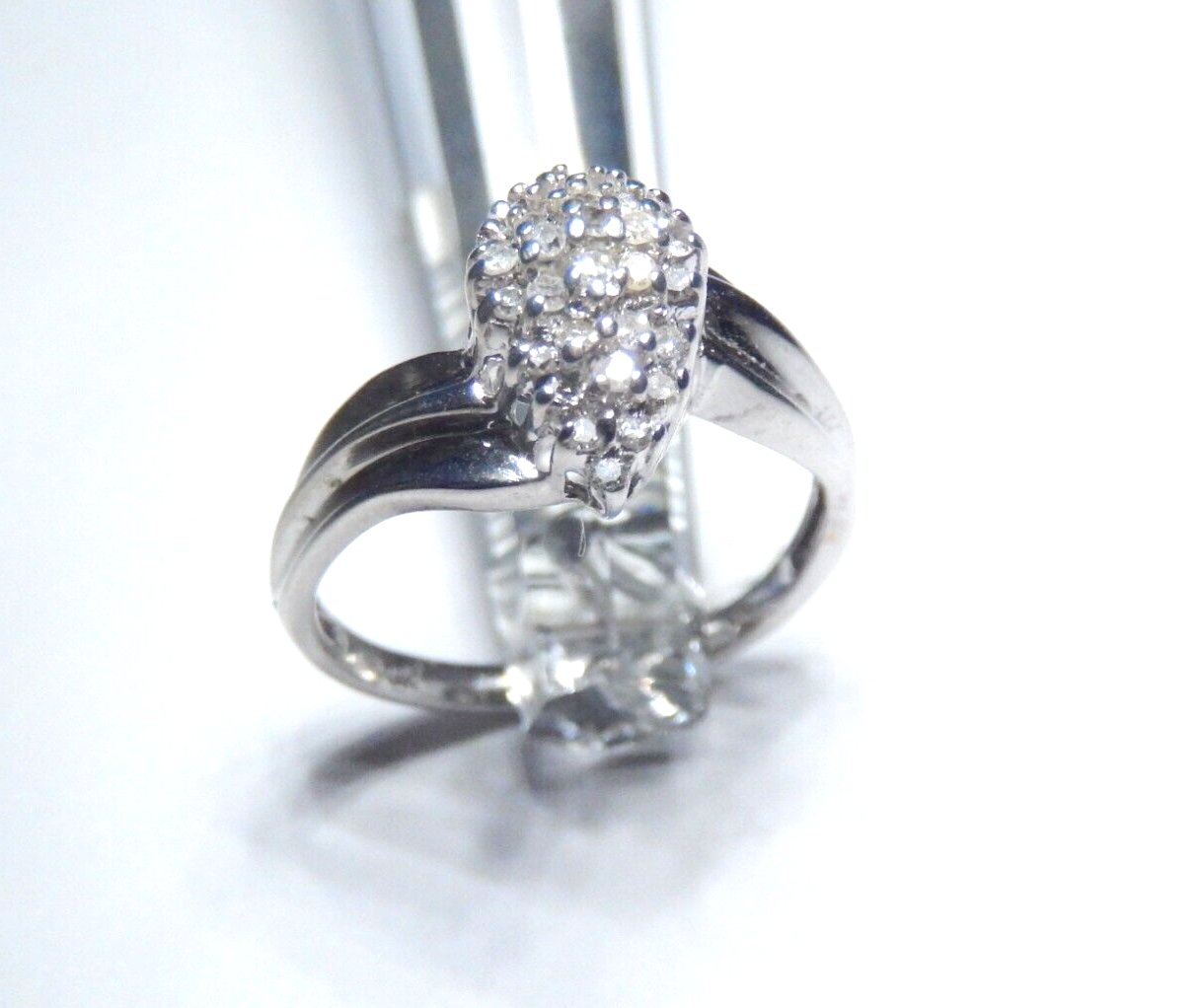 *VINTAGE* 10k White Gold .33CT Diamond Cluster Cocktail Ring Size 7.5