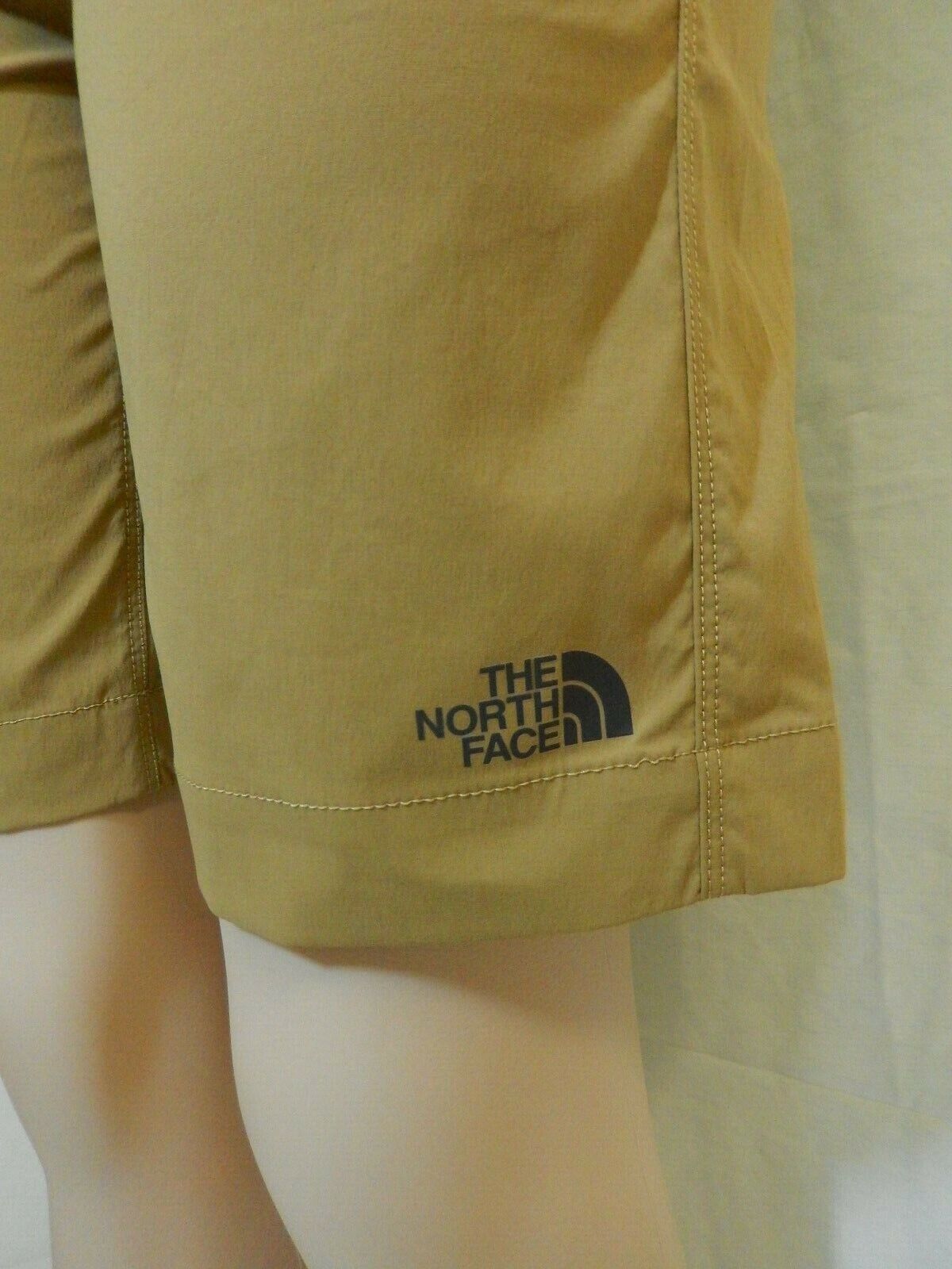 *NWT* THE NORTH FACE YOUTH BOYS TAN NYLON HIKING SPUR TRAIL SHORTS SIZE S(7/8)Y