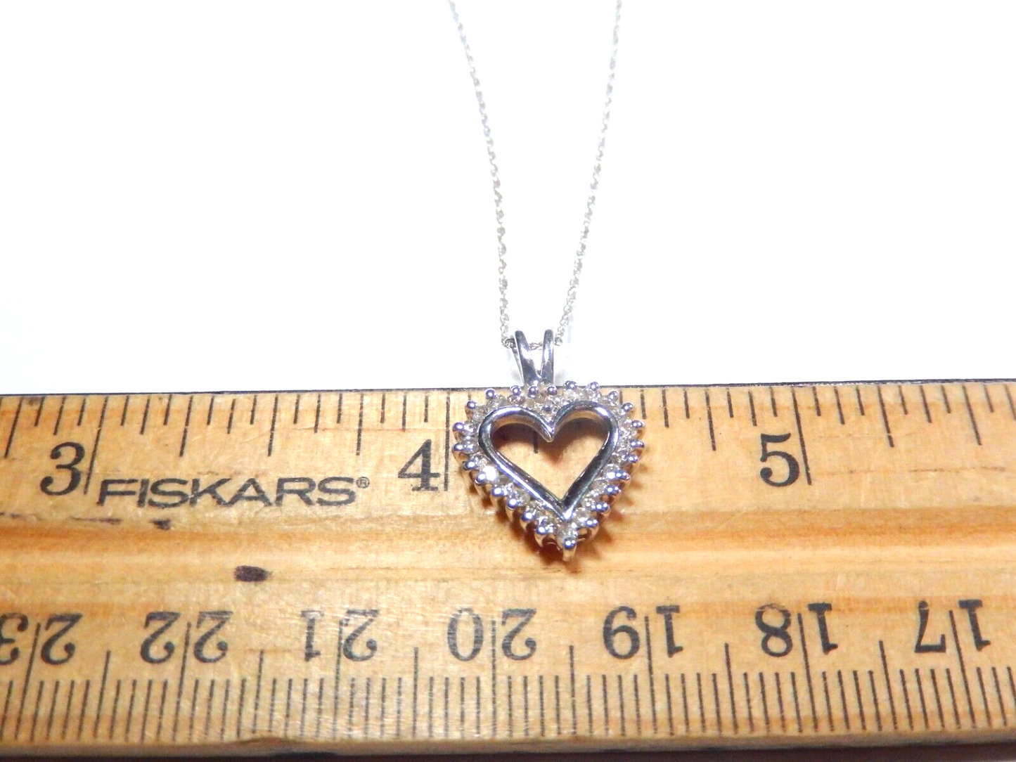 *VINTAGE*  14K White Gold .25 CT Diamond  Open Heart  Pendant w/ 14K WG 18" Chn