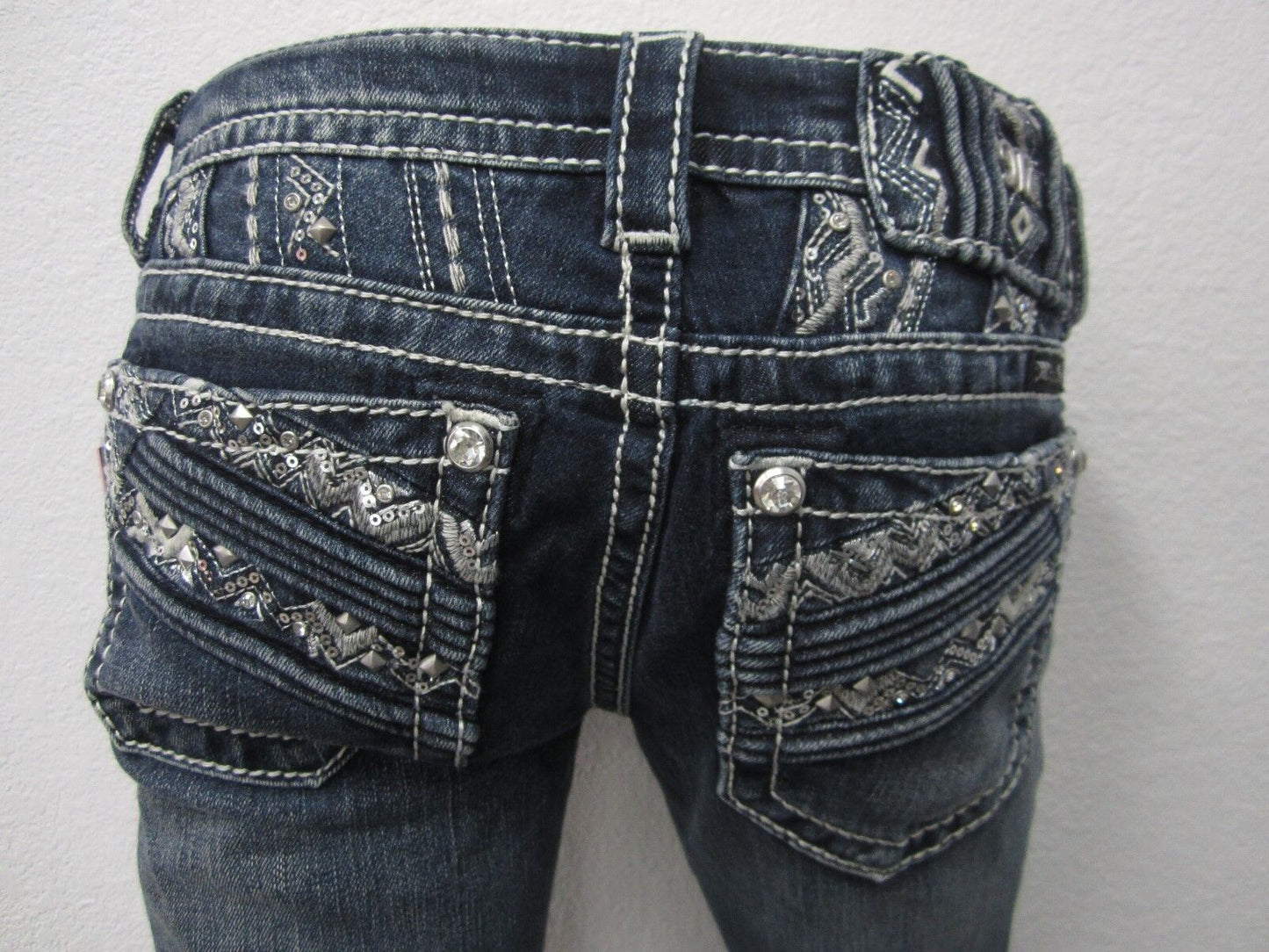 NWT  MISS ME JEANS JP8489T SIGNATURE LOW RISE STRAIGHT CUT Size 26 x 33.5