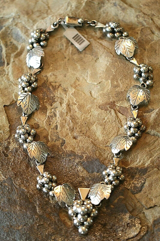 *VINTAGE* Taxco Mexico Sterling Silver Grape Vine Necklace Hand Made Signed 17"