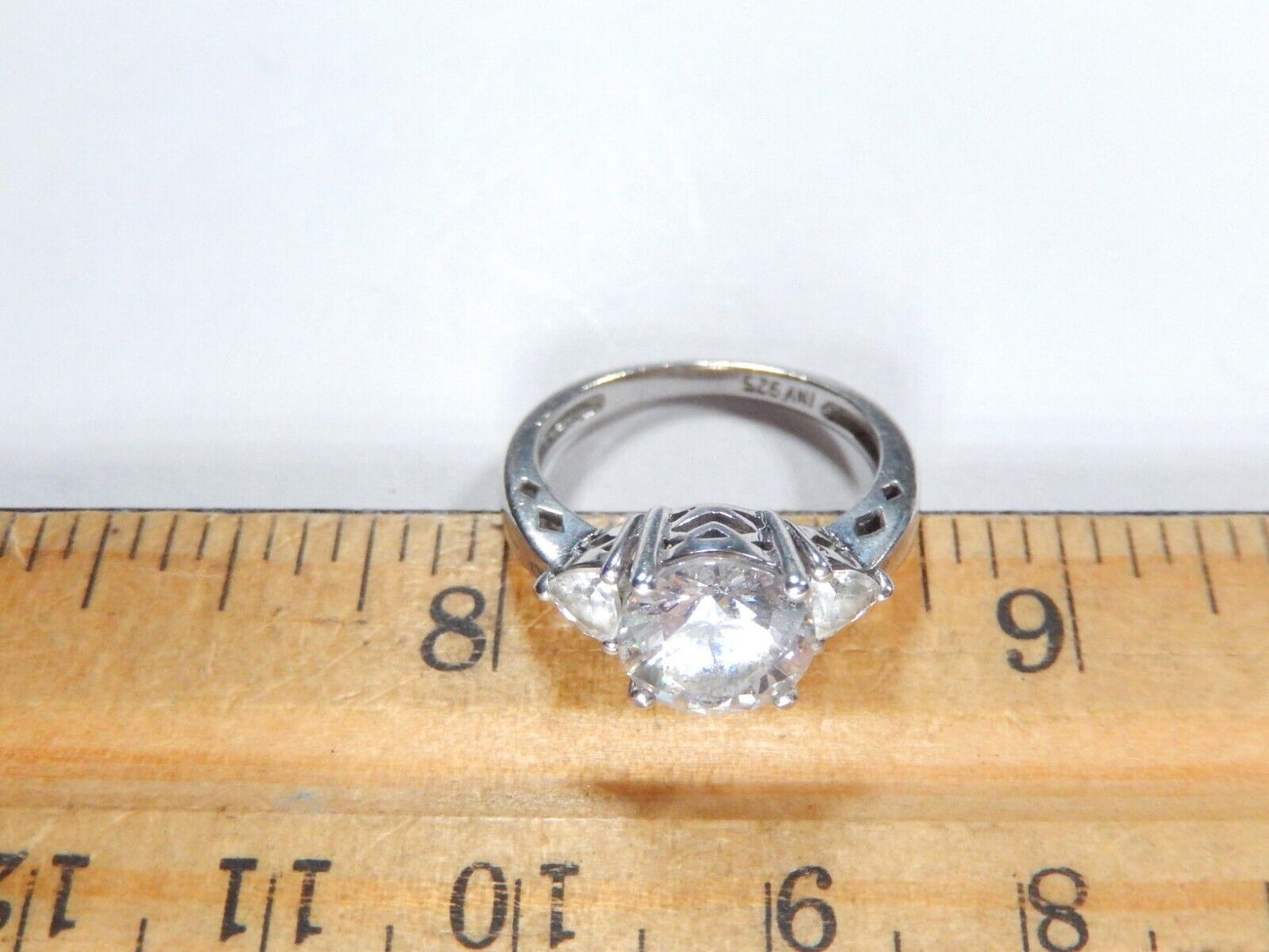 *VINTAGE*   Sterling Silver Three Stone 2.50 CT Cubic Zirconia CZ Ring Size 5