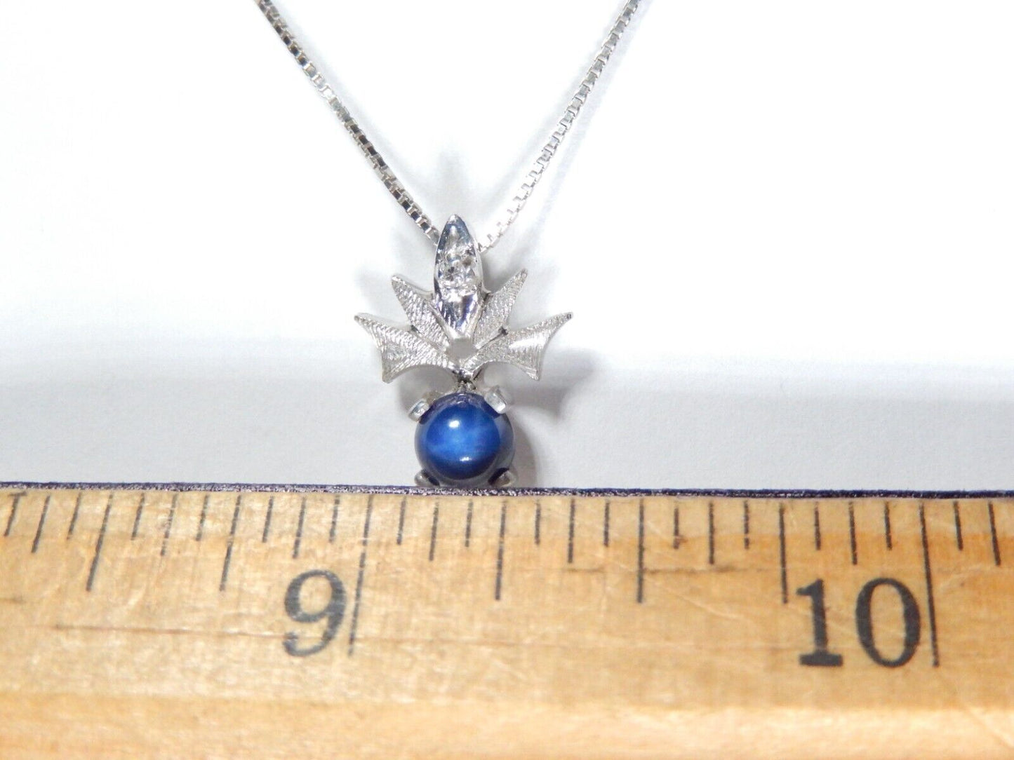*VINTAGE* 14k White Gold Diamond & Blue Star Sapphire Flower Pendant w/18"chain