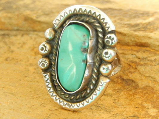 *VINTAGE*  LARGE  Native Amer. Sterling Silver Turquoise Ring Size 8