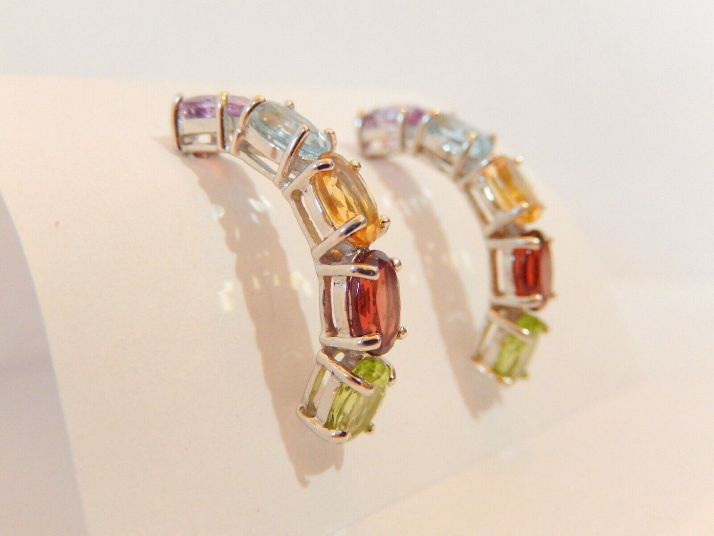 *VINTAGE* 10K White Gold 5CT Oval Gemstone Ladies Fancy J Shaped Hoop Earrings