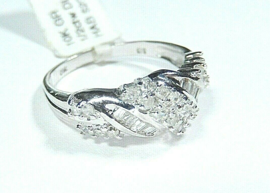 *NWT* 10K White Gold .50 Ct TW  Ladies Diamond Wedding Ring Size 7 1/2