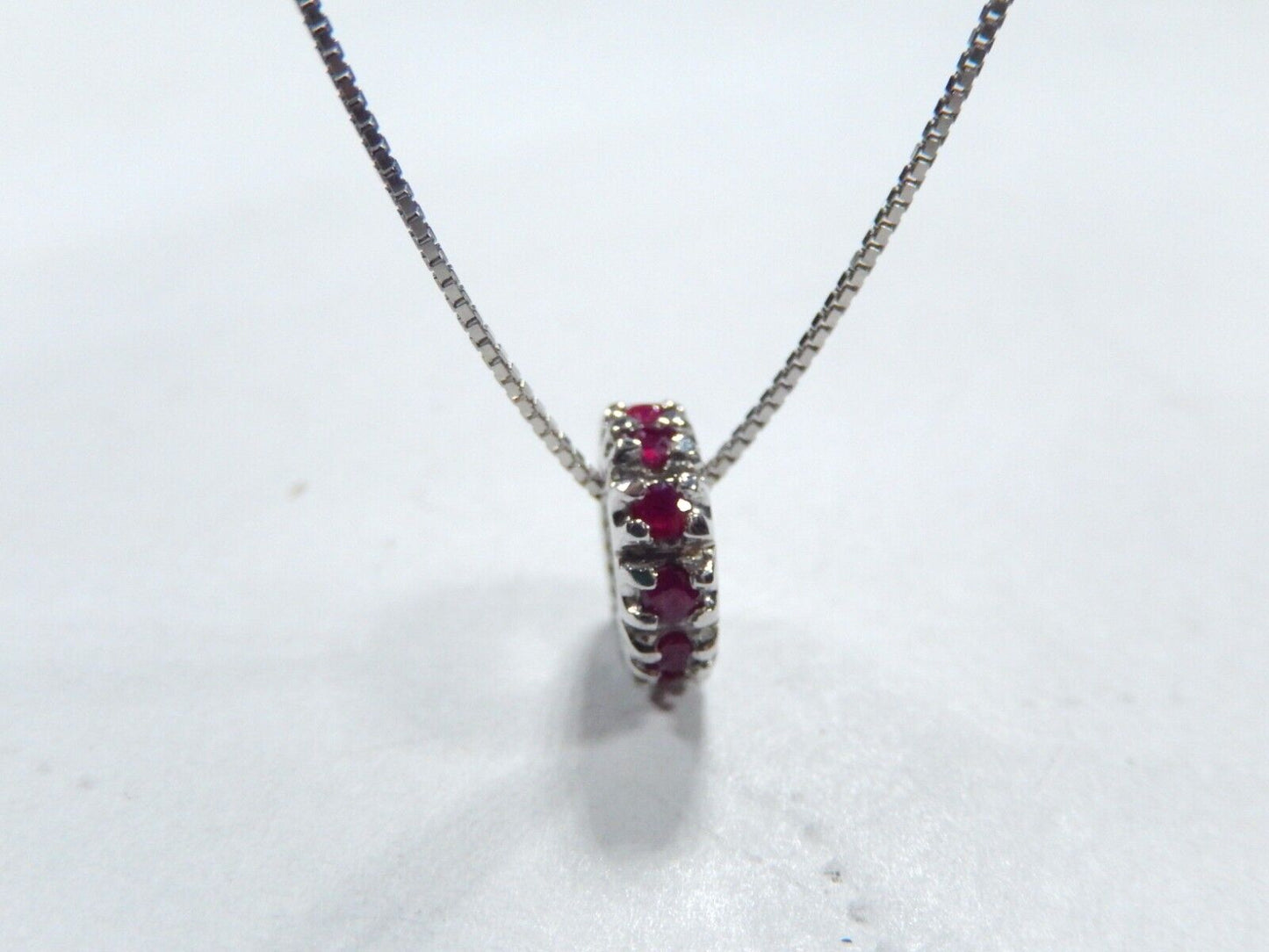 *VINTAGE*14k White Gold Natural Ruby Gemstone Roundel Circle Necklace w/18"chain