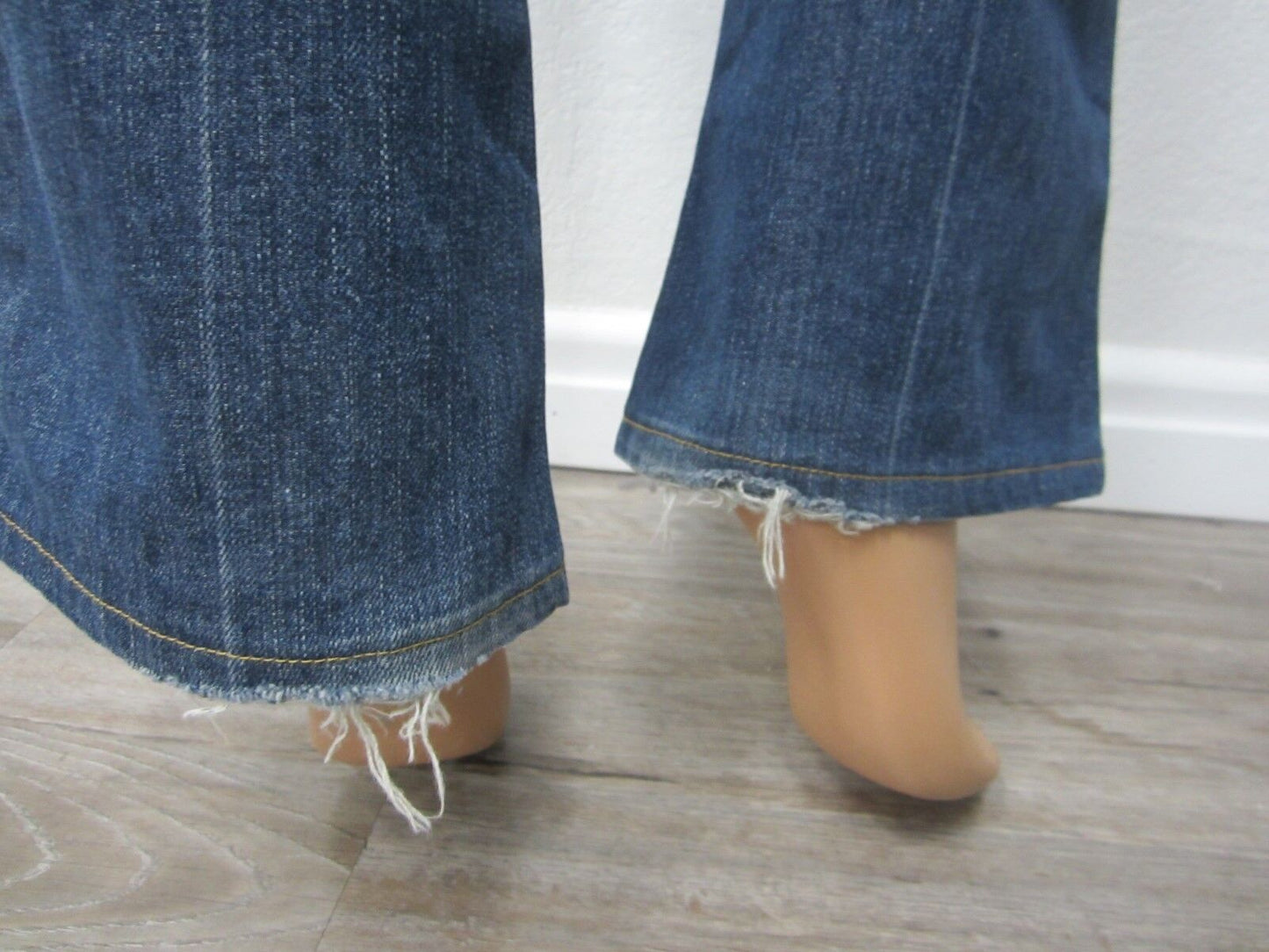 NICE 7 For All Mankind Boot Cut Jeans Womens Distressed Size W28 x L30