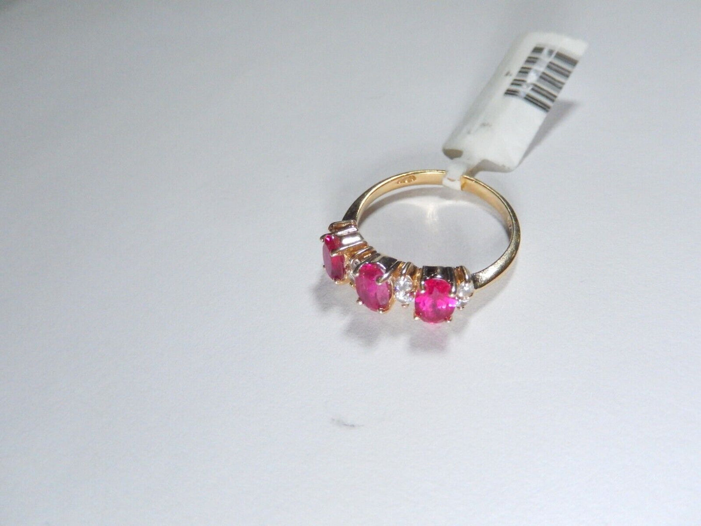 *VINTAGE* 14K Yellow Gold Lab Created Ruby and Diamond  Ring Size 7.5