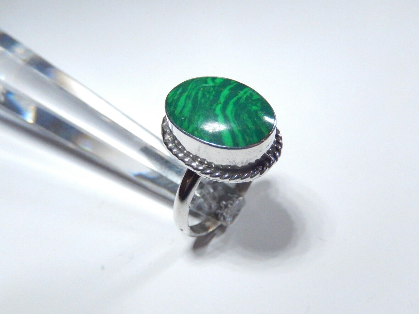 *VINTAGE*  Native American Sterling Silver Large Oval  Malachite Ring Size 10.75
