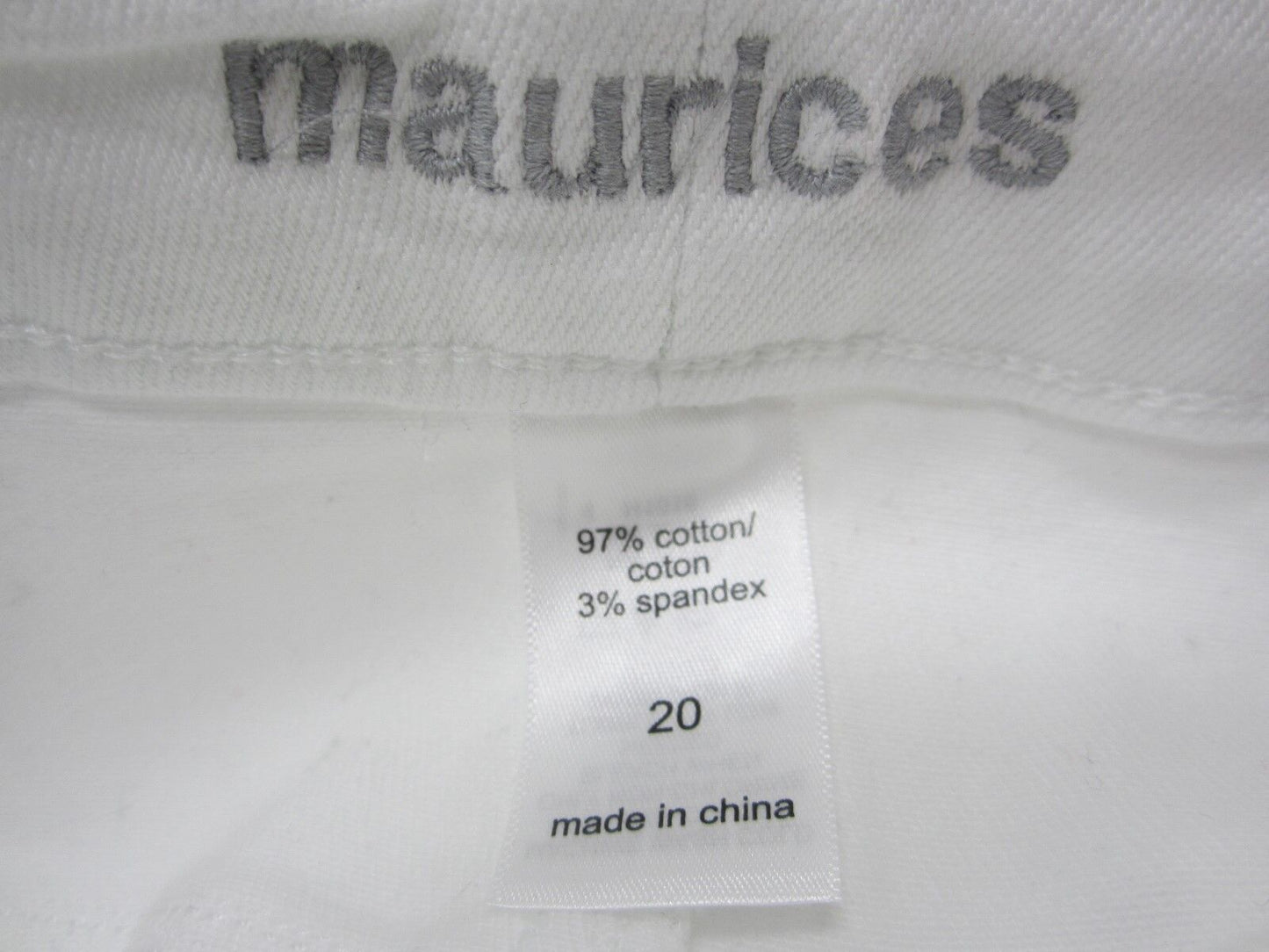 NWT Maurices White Cotton Zipper Fly  Fringe Trim Skinny Capri Size 20 x 25