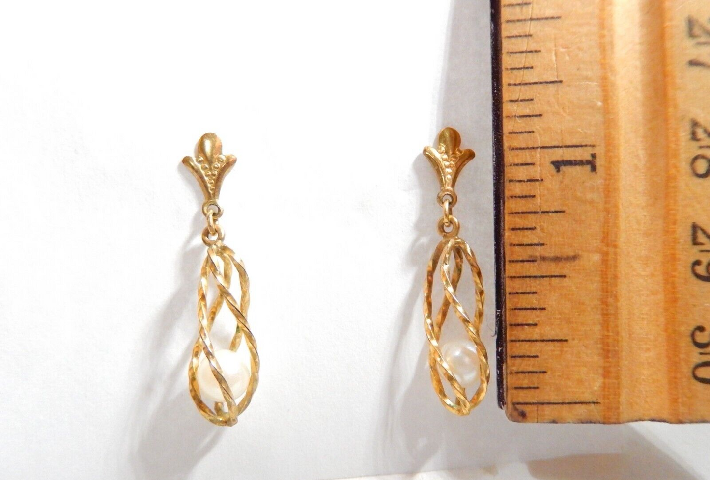 *VINTAGE* 14K Solid Yellow Gold Twisted Drop Dangle Cultured Pearl 5mm  Earrings