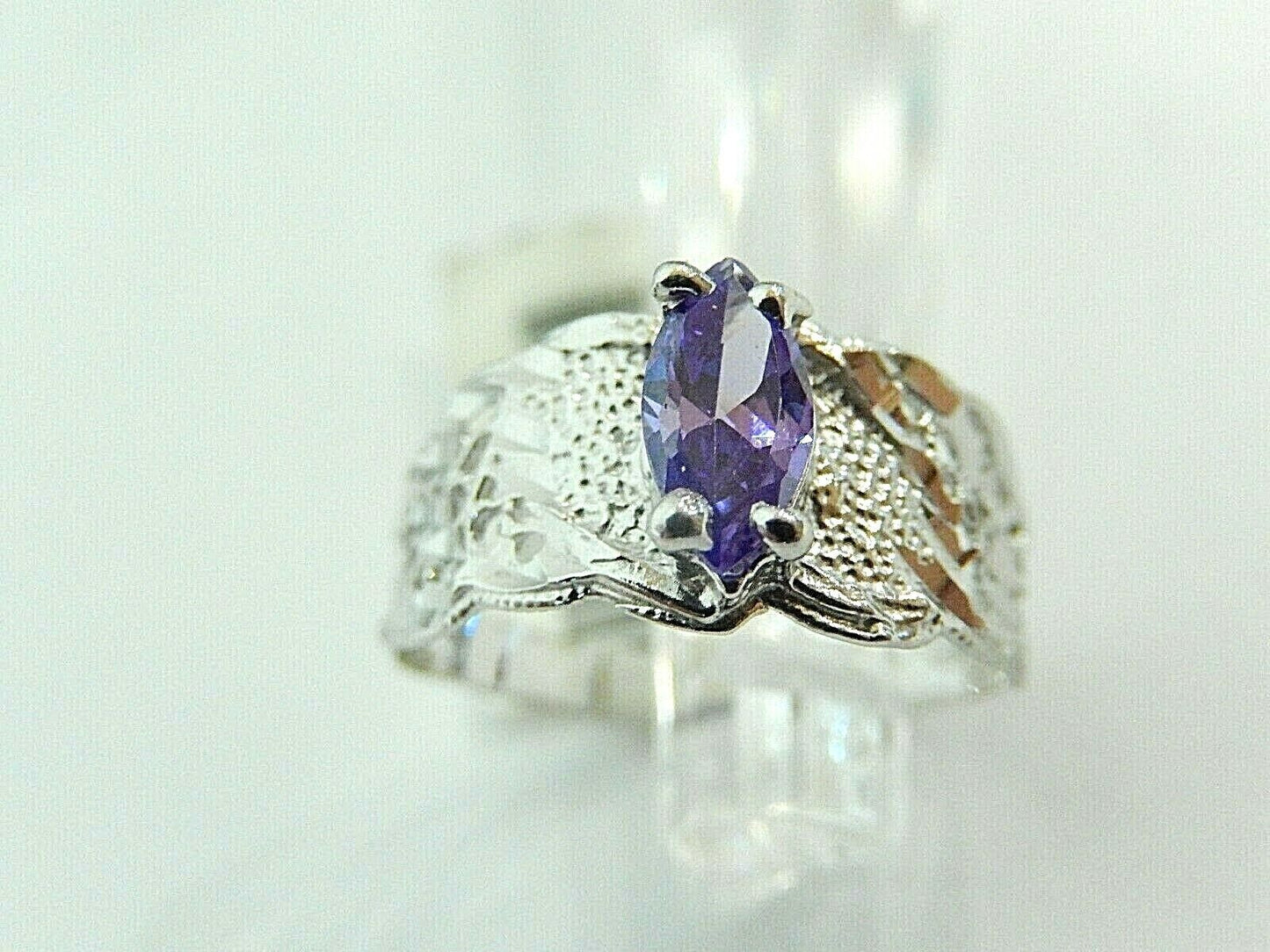14k Diamond Cut White Gold Purple Amethyst Solitiare Ring Size 6.75