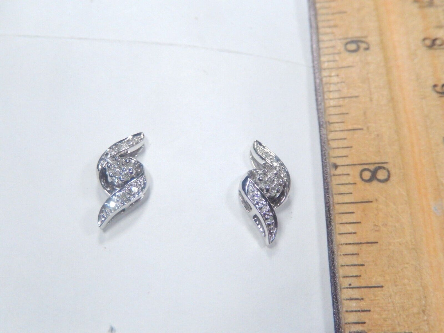 10K White Gold 1/4 CT Round Natural Diamond Cluster  Stud  Earrings