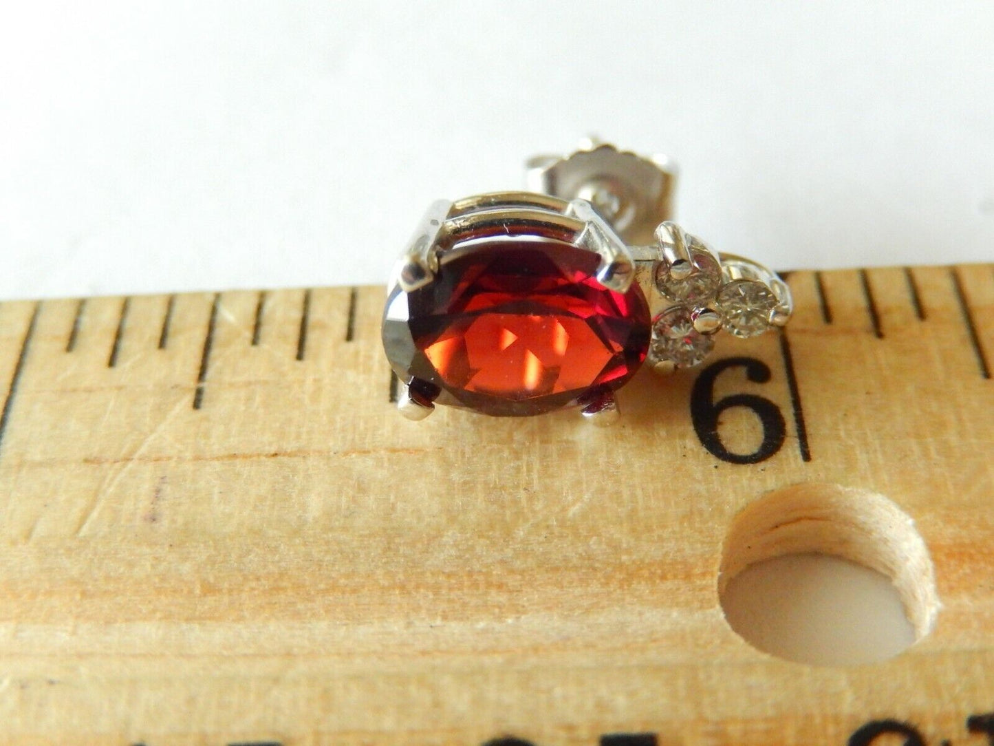 *NWT* 14K White Gold 2.5CT Oval Garnet & 1/5Ct Diamond Stud Earrings 1/2" x 1/4"