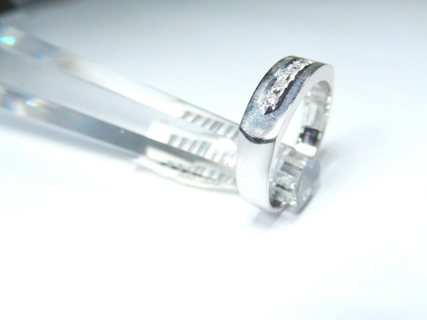 *VINTAGE* 14K White Gold 5 Natural Diamond 5mm Wide Wedding Ring Band Size 7.25