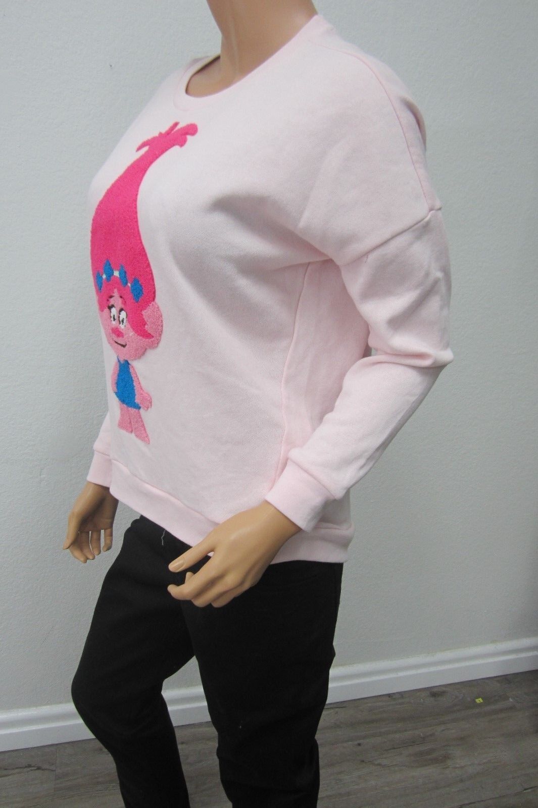 RARE DESIGN *NEW*Dreamworks Womens Trolls Raised Graphic Pink Sweat Shirt Sz S