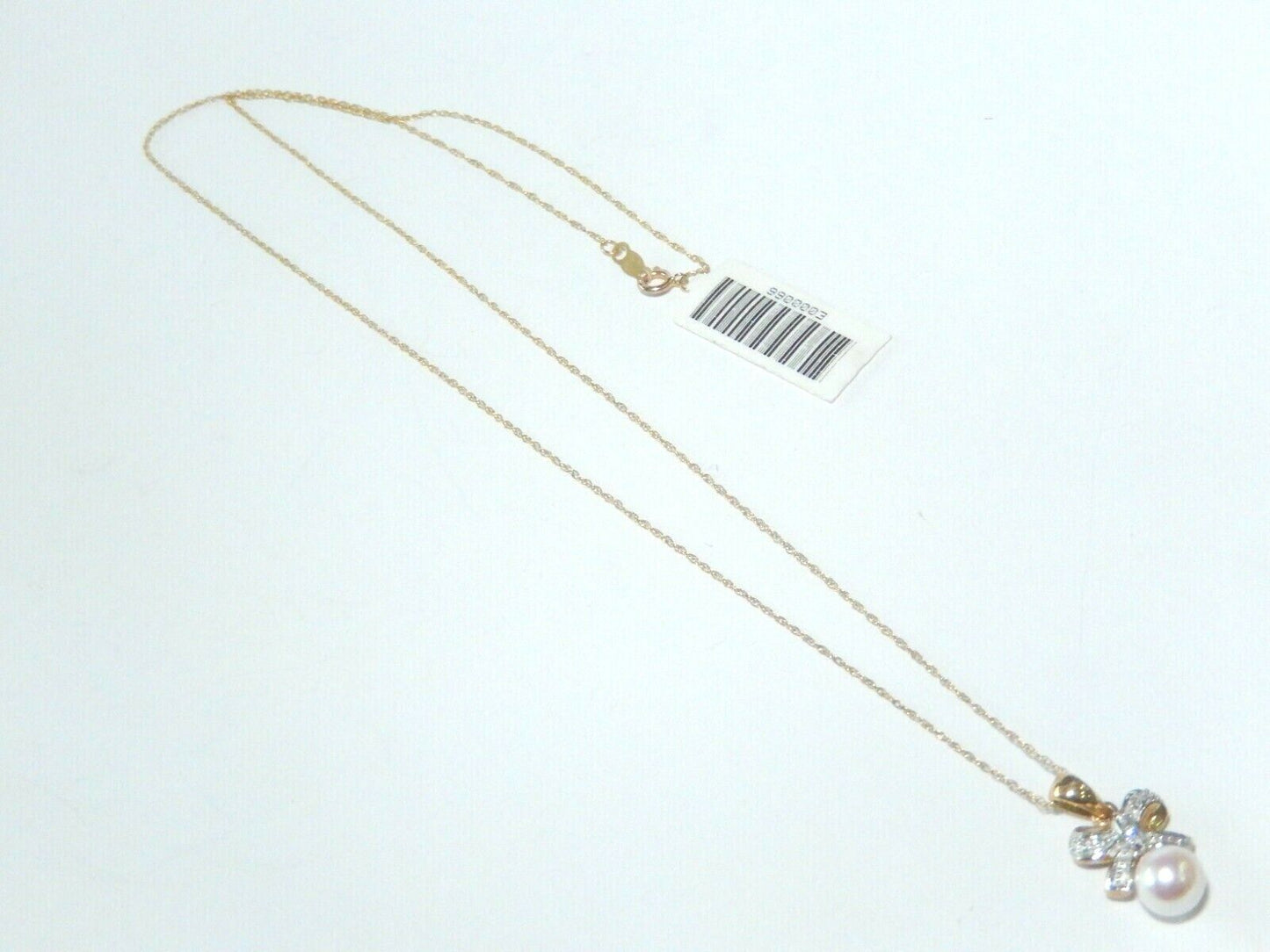 *NWT*  10K  Yellow Gold 6.5mm Round White Pearl & Diamond Pendant w/18"Chain