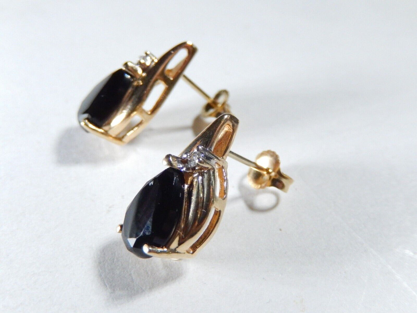 *VINTAGE*  14k Yellow Gold Pear Shape Black Onyx & Diamond Earrings 18mm x 9mm