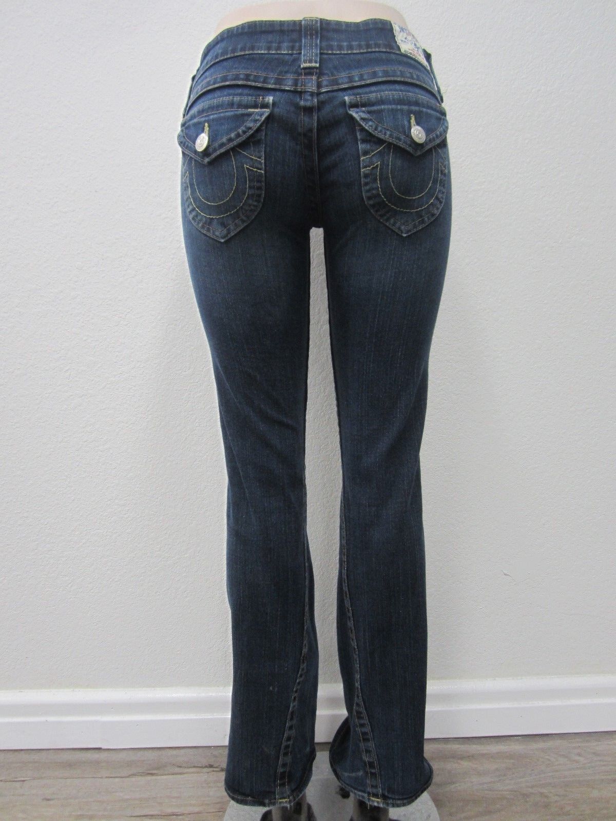 AUTHENTIC NICE Pre Owned  True Religion Ladies Joey Jeans Size 28 x 32 Inseam