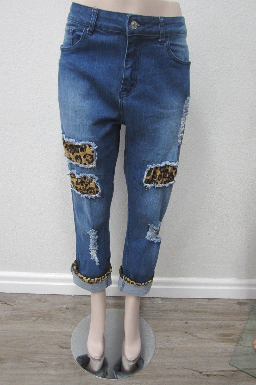 *NWT*  L&B Lucky and Blessed Womens Destroyed Denim Jeans Size 16 x 27L