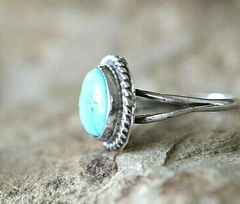 *VINTAGE*  Navajo Native American Sterling Silver Turquoise Ring Size 6.25