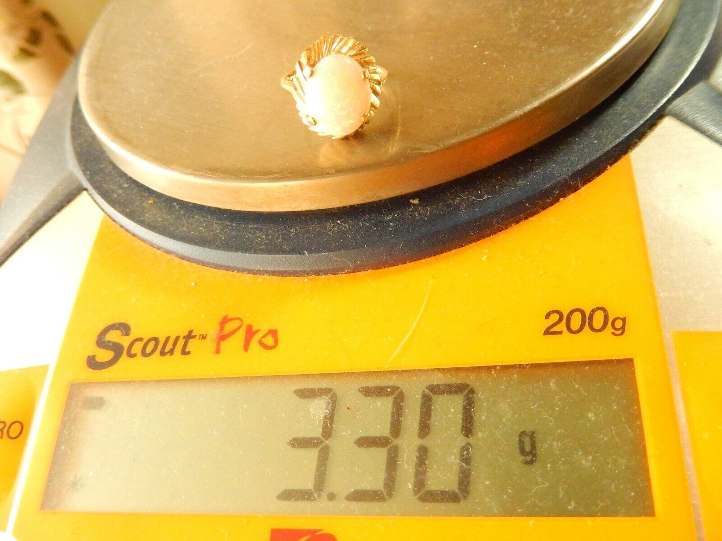 *VINTAGE* 14k Yellow Gold Beautiful Firey Opal Cocktail Ring Size 3.75