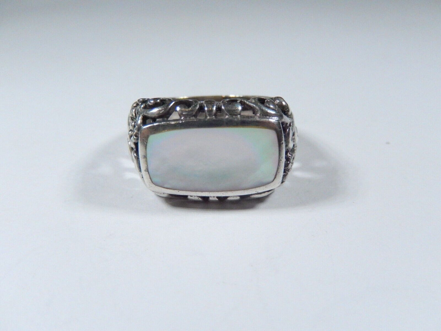 *VINTAGE*  Sterling Silver Mother of Pearl Filigree Ring   size 8.25