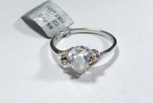 *VINTAGE*  Sterling Silver 1.00 CT Pear CZ Solitaire With Accent Stones Sz 8.75