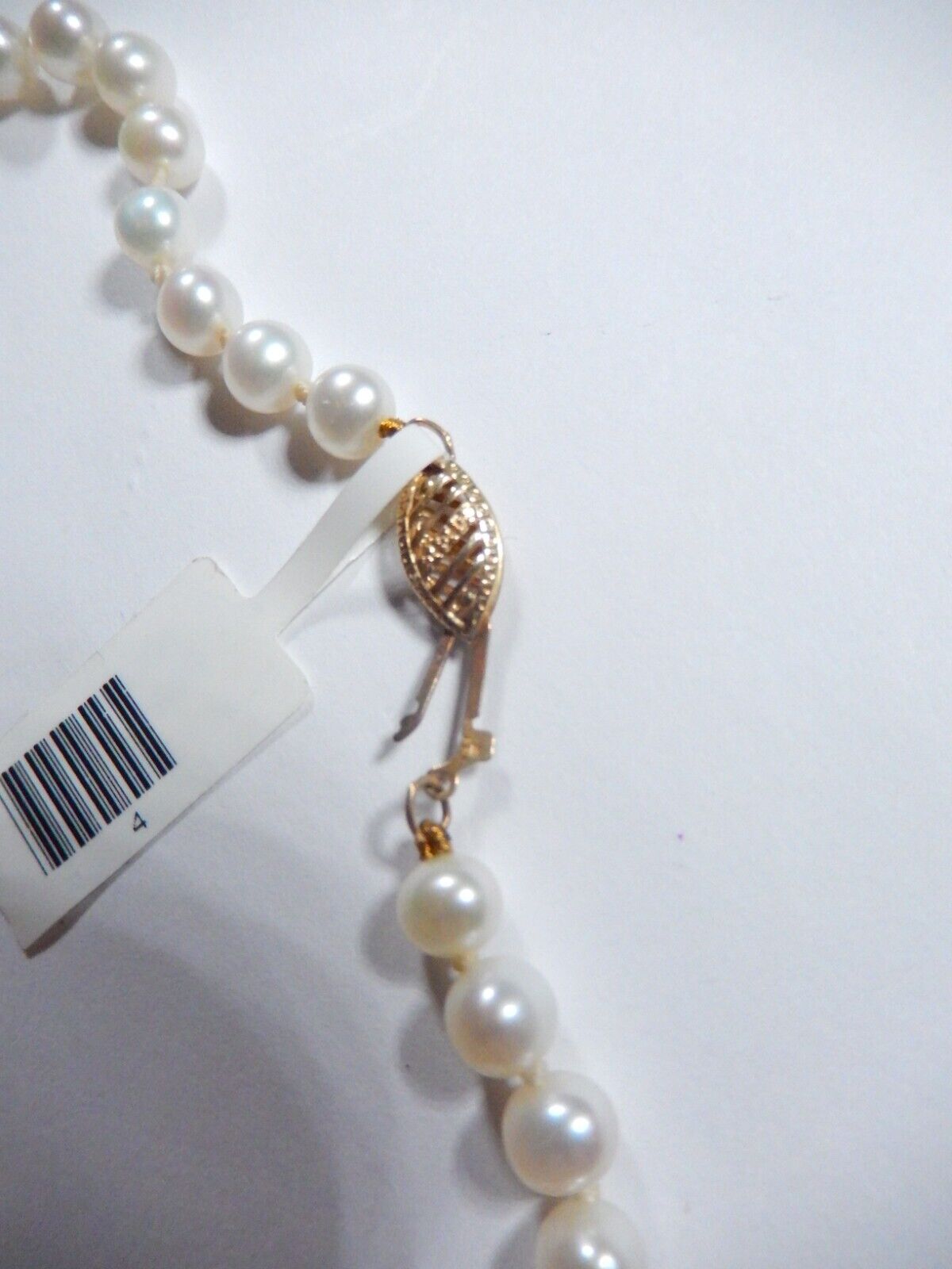 *NEW*  Pearl Necklace w/ 14K Gold Clasp~18" Cultured Pearls ~ 5.5mm Knotted