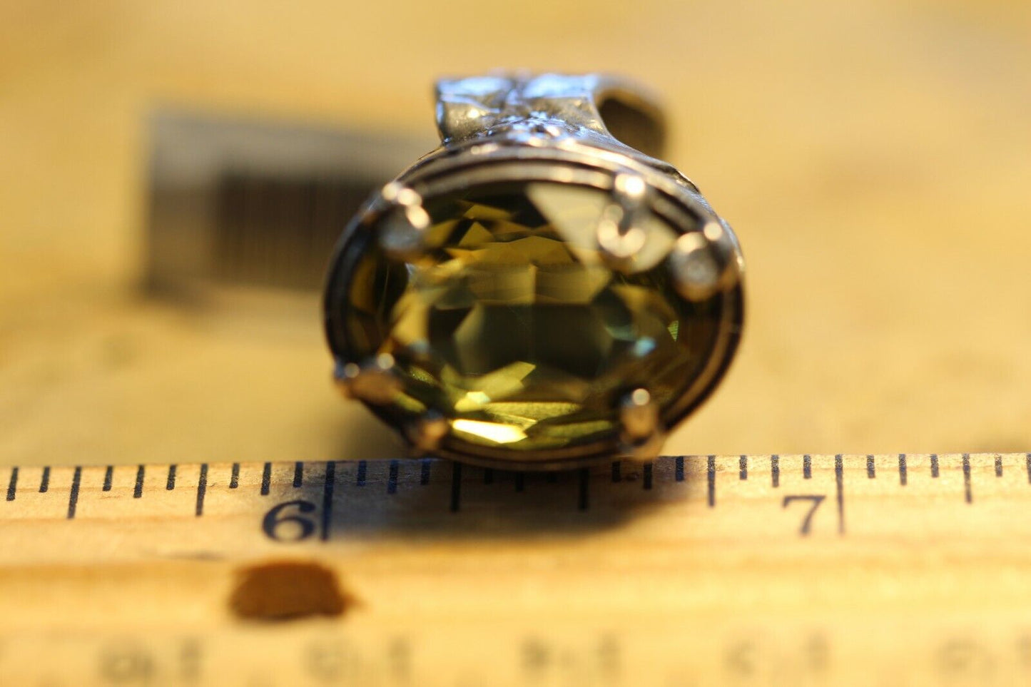 *VINTAGE* Silpada Green Stone Ring Wide Band Sterling Silver Size 6.75
