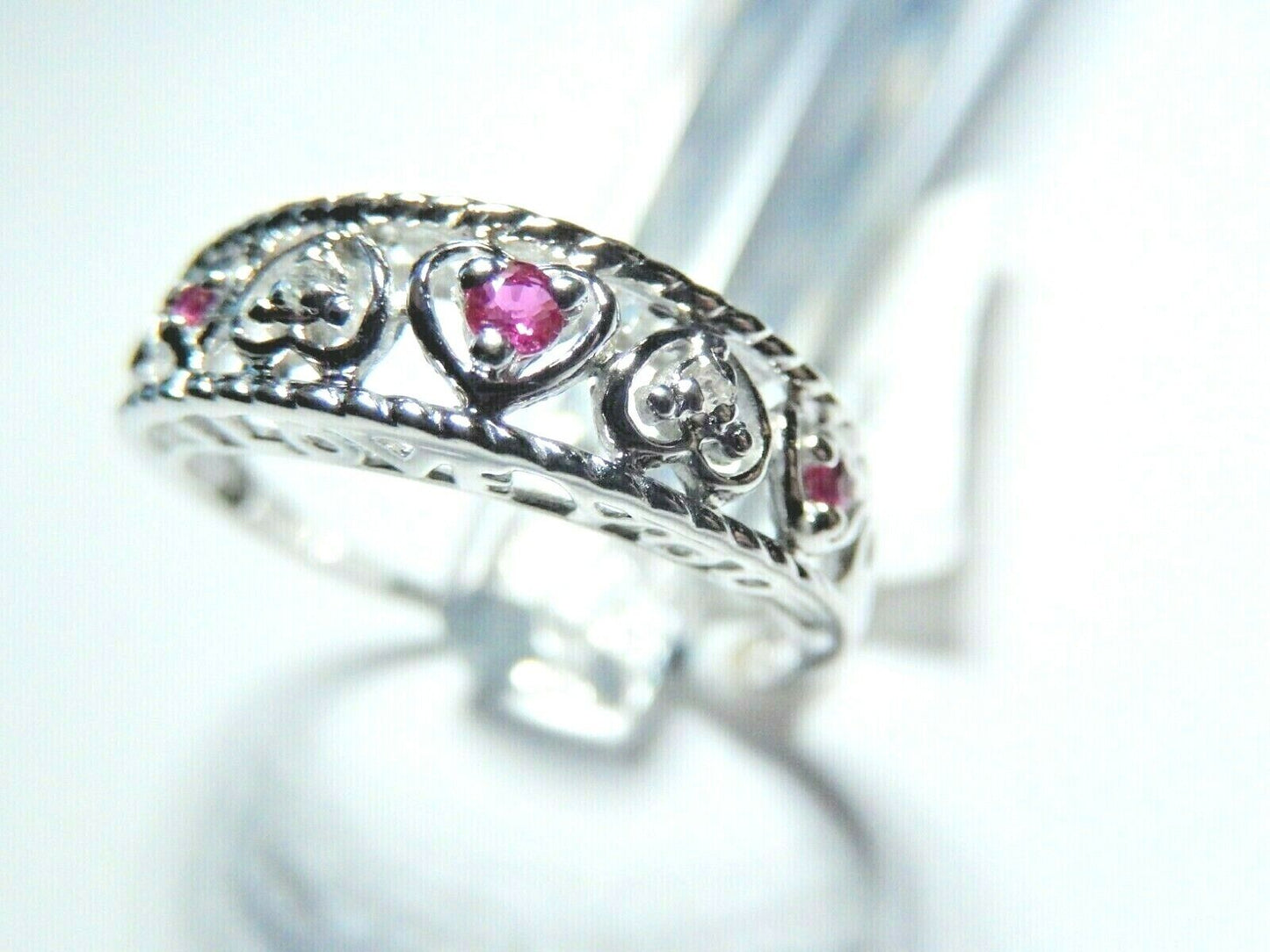 *NWT* 10K White Gold Diamond & Ruby Hearts " I LOVE YOU" Band Ring Size 8.25