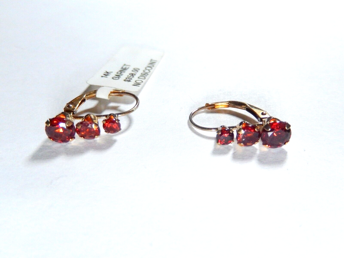 *NWT* 14k Yellow Gold 1.75 CT Round Rhodolite Garnet Lever-back Earrings