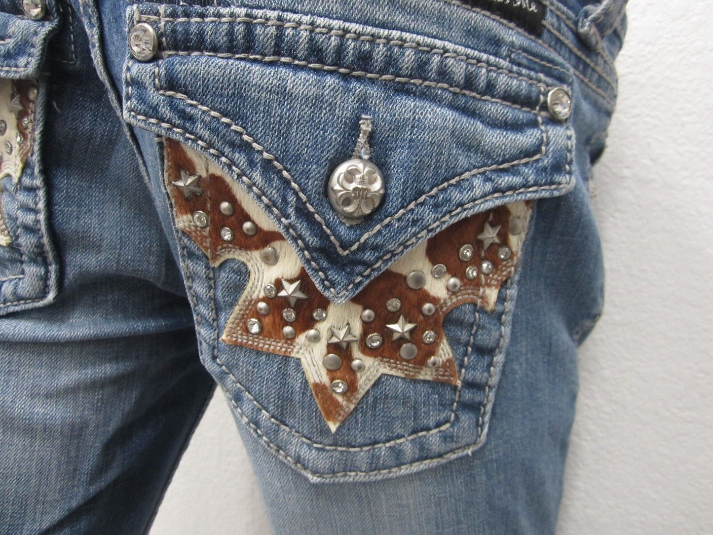 MINT Miss Me Jeans Womens Boot Cut Cowhide Med Wash Blue JW6064B2 Size 26x33