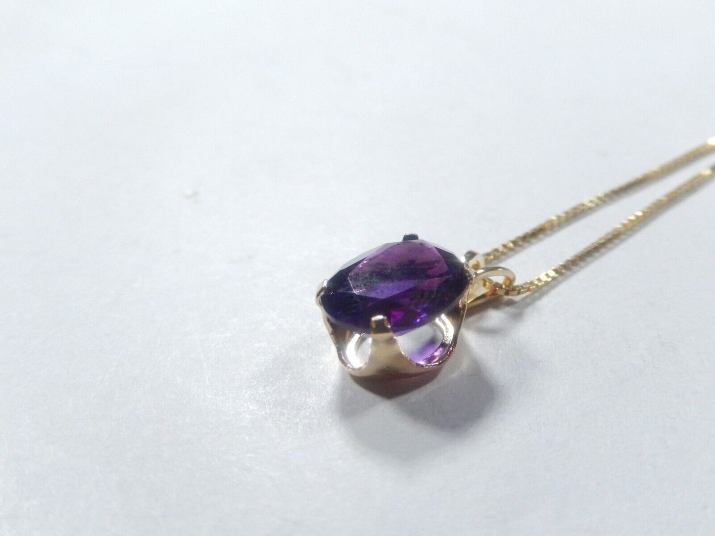 14K Yellow Gold 3.00 CT Oval Amethyst Solitaire Pendant w/18"chain