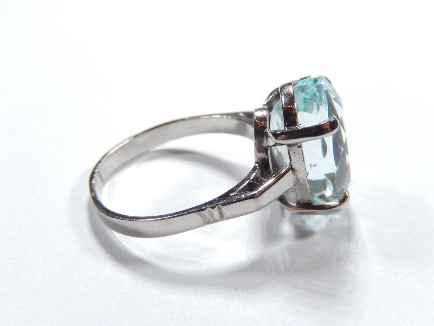 VINTAGE* Sterling Silver 9.00 CT BLUE TOPAZ OVAL FANCY CUT SOLITAIRE Ring Sz7.75