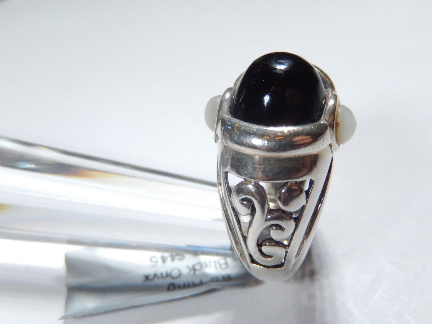 VINTAGE STERLING SILVER 925 MOTHER OF PEARL /BLACK ONYX RING Size 5.25