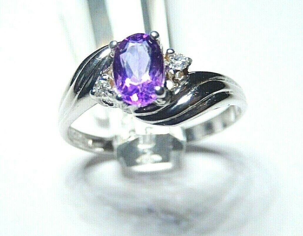 *NWT* 10k White Gold Oval Amethyst And Diamond Ring Size 6.5