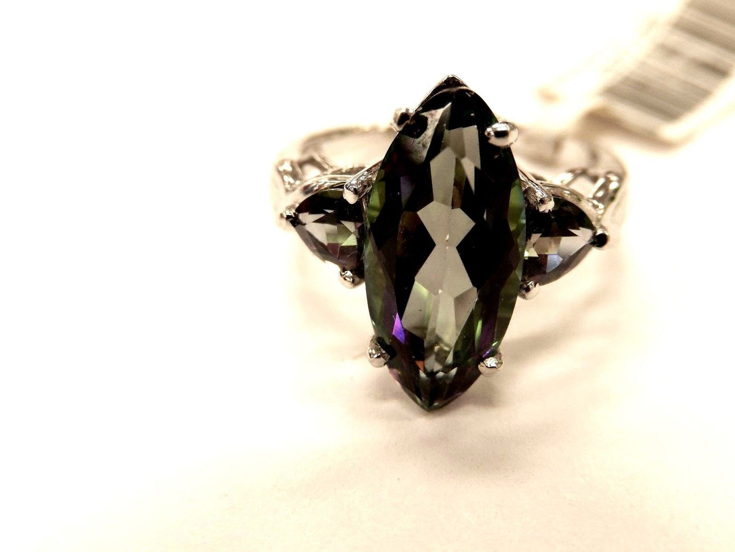 10K White Gold 3ct Three-Stone Color Changing Mystic Topaz Ring Size 7