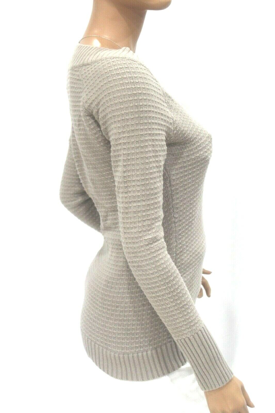 Old Navy Women’s Long Sleeve Pull Over Sweater Beige Crew Neck Size Medium