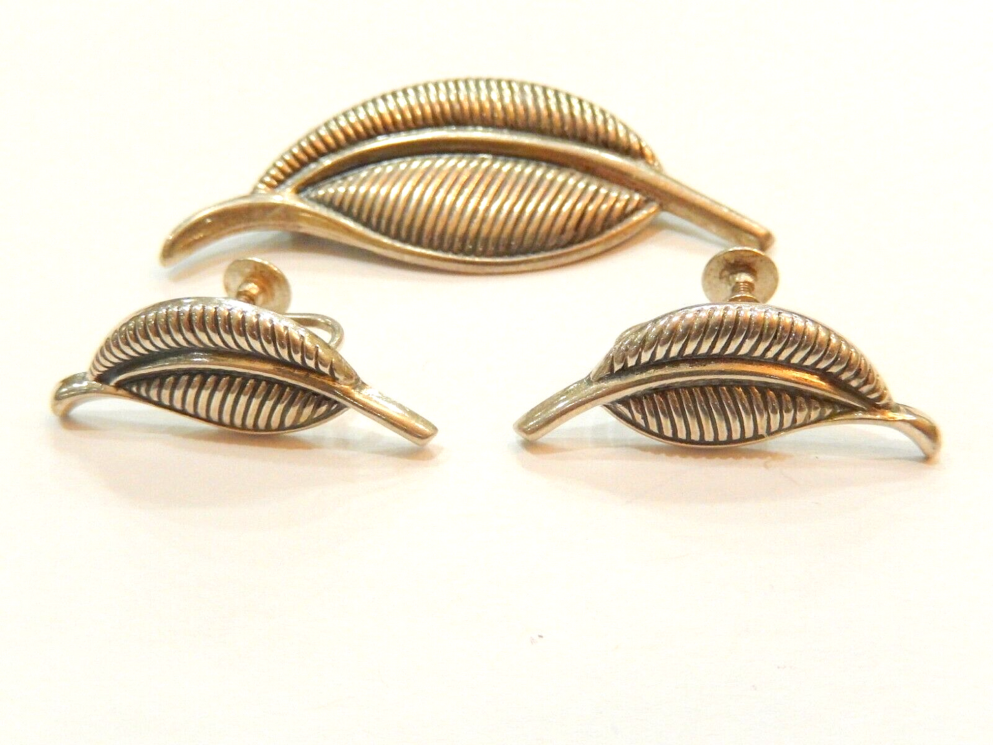 VINTAGE JEWEL ART STERLING SILVER FEATHER PIN BROOCH AND EARRINGS SET